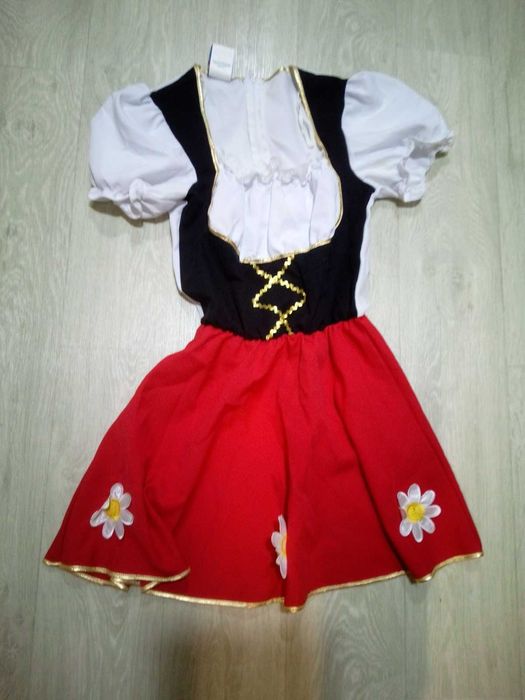 Платье костюм красной шапочки дирндль в баварском стиле октоберест
