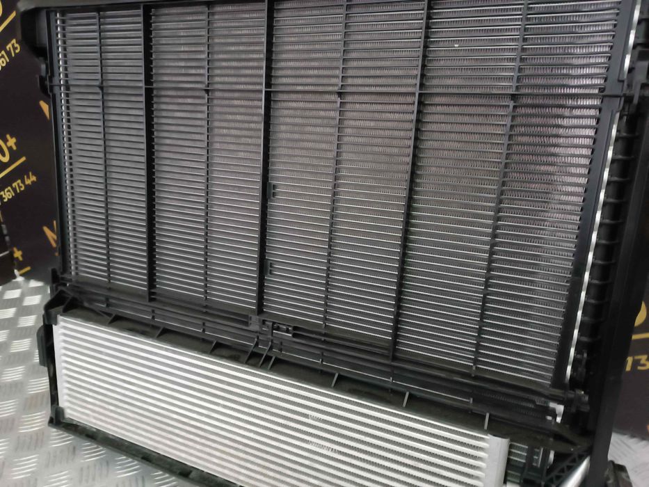 Радіатор основний BMW X3 G01 G08  17118642743 Радиатор охлаждения