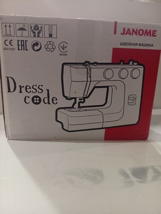 Швейна машина Janome Dress Code