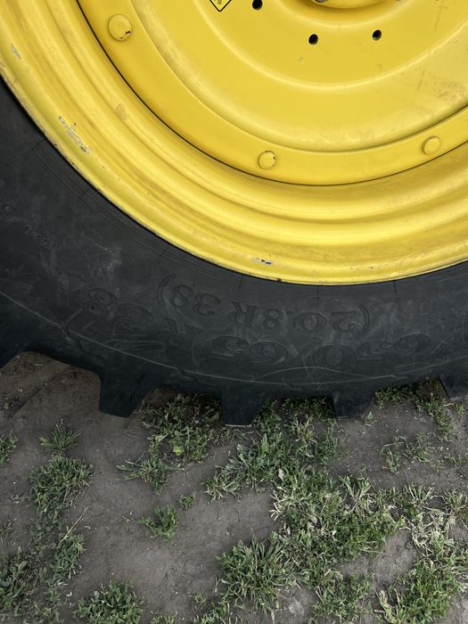 Продам John Deere 6920