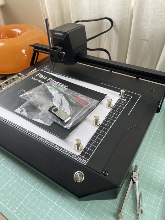 Ploter CNC rysujący / tnący / grawerujący