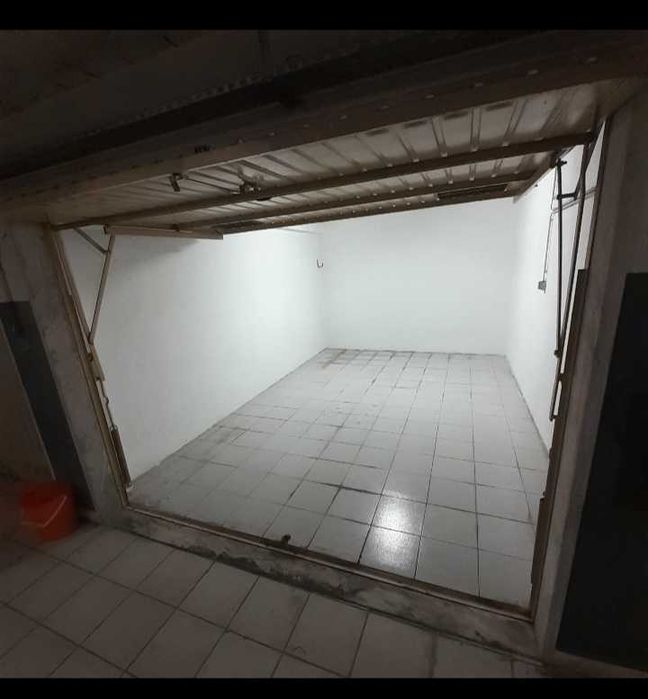 Garagem Box fechada