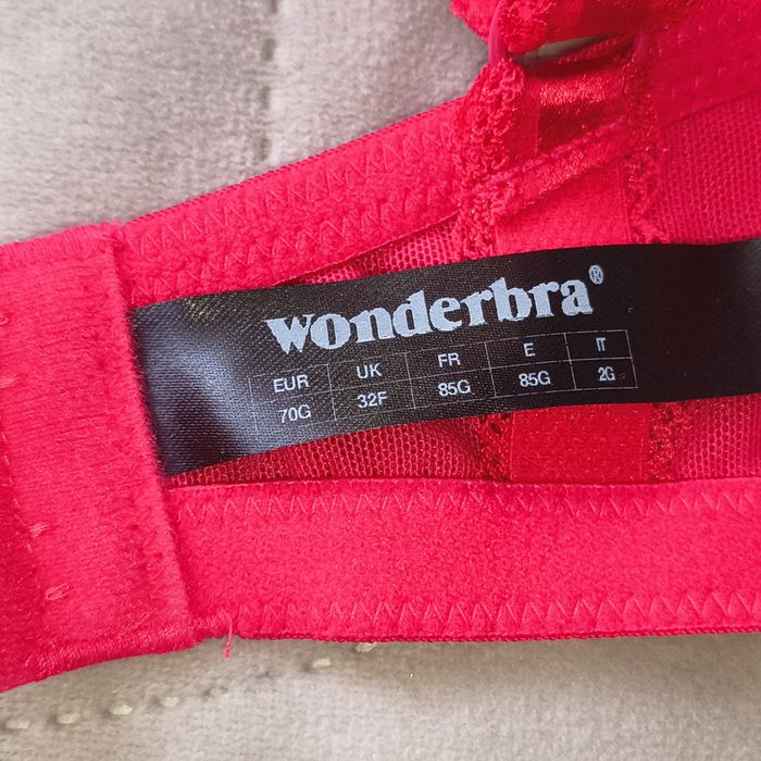 Wonderbra modelujący koronkowy stanik biustonosz 70G Nowy