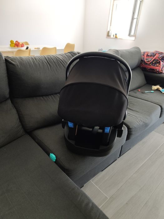 Ovinho de bebe para carro