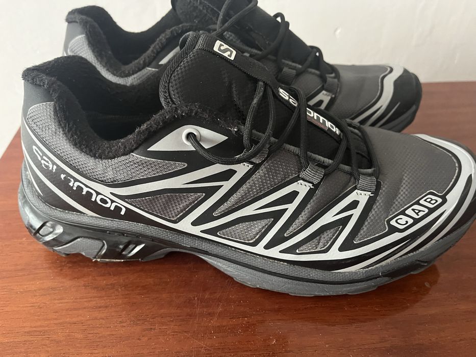 Продам зимові кросівки.