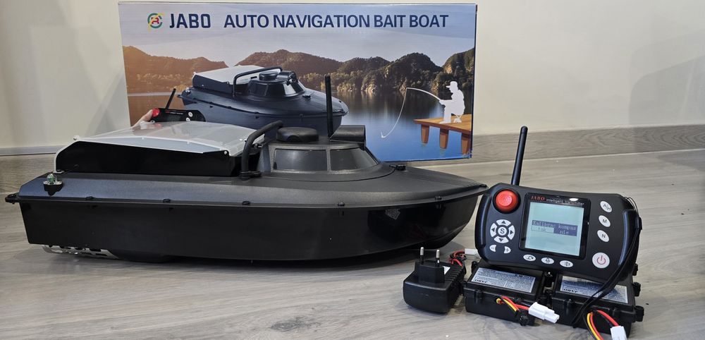 Łódka zanętowa Jabo 2BG GPS Autopilot Echosonda 10Ah 7,4v