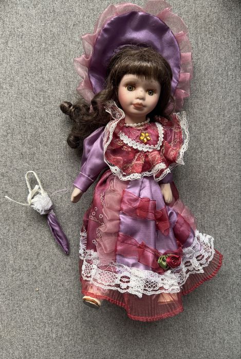 Lalka porcelanowa