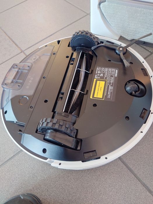 Robot odkurzająco-mopujący Inteligentny AIRROBO do 60 dni ze stacją