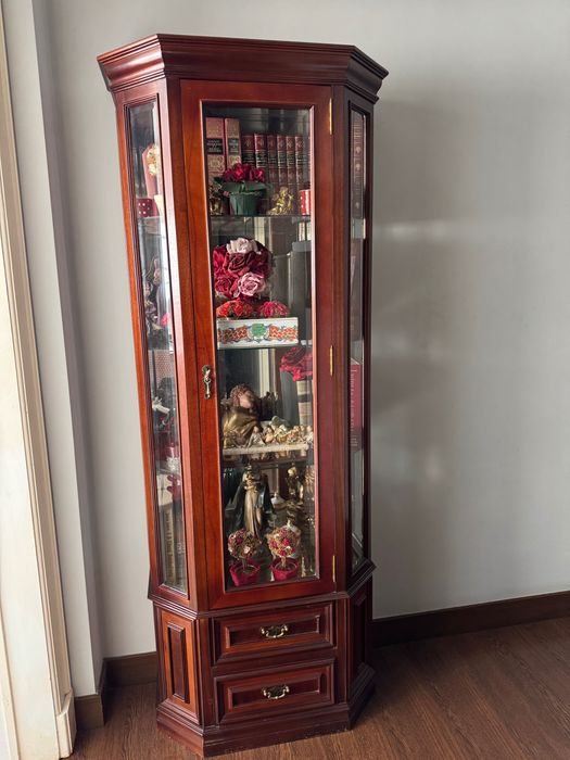 Vitrine Madeira- como nova