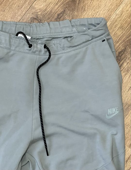 Продам штани NIKE Tech Fleece Jogger