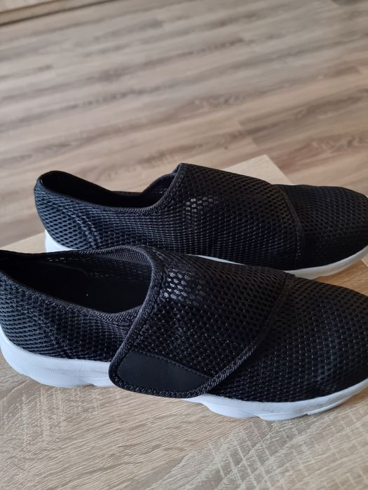 Новые мужские легкие кроссовки на липучках р.45(большемерят).