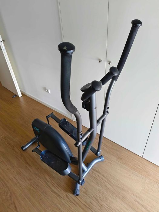 Fantástica Bicicleta Elíptica Domyos 100