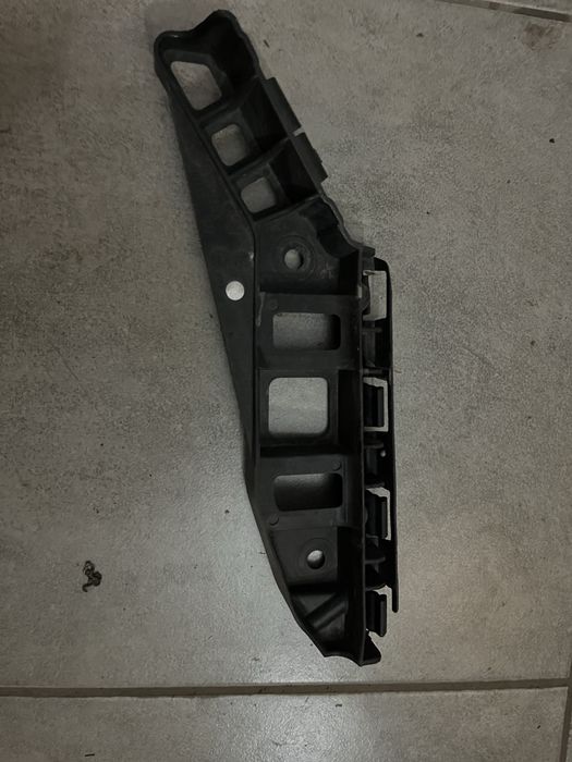 Ślizg zderzaka przedniego scirocco