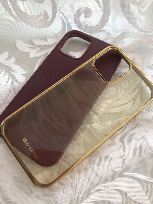 Віддам чохли на 12 айфон