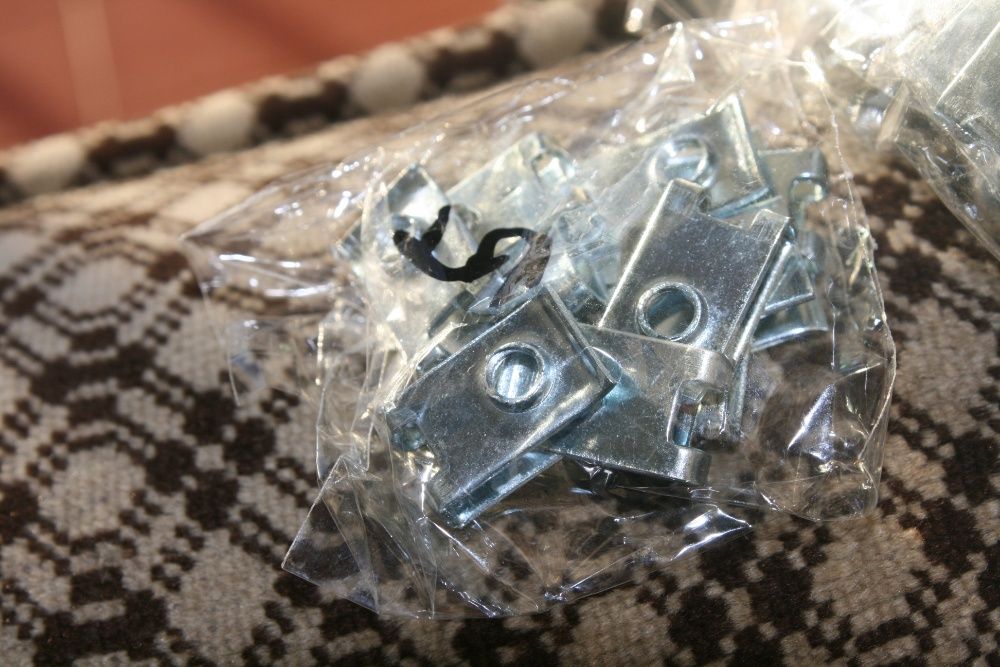 Iridescent Zinc-Plated Clip M564551130859907121