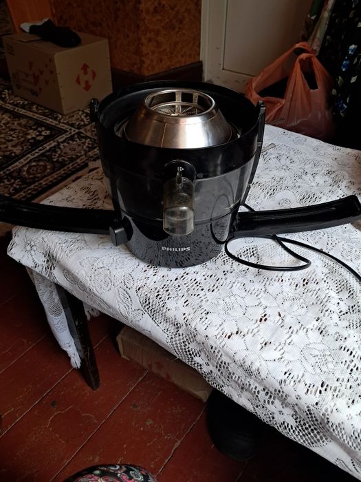 Соковижималка НR1832/02AJ