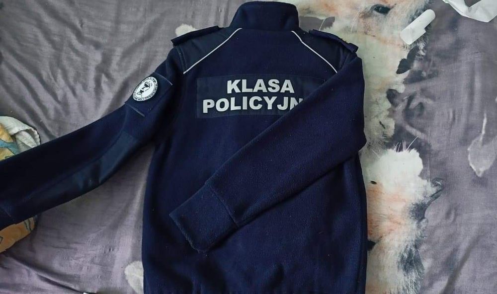 Mundur klasa policyjna