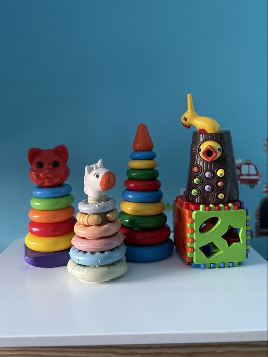 Розвиваючі іграшки,пірамідка,сортер монтессорі