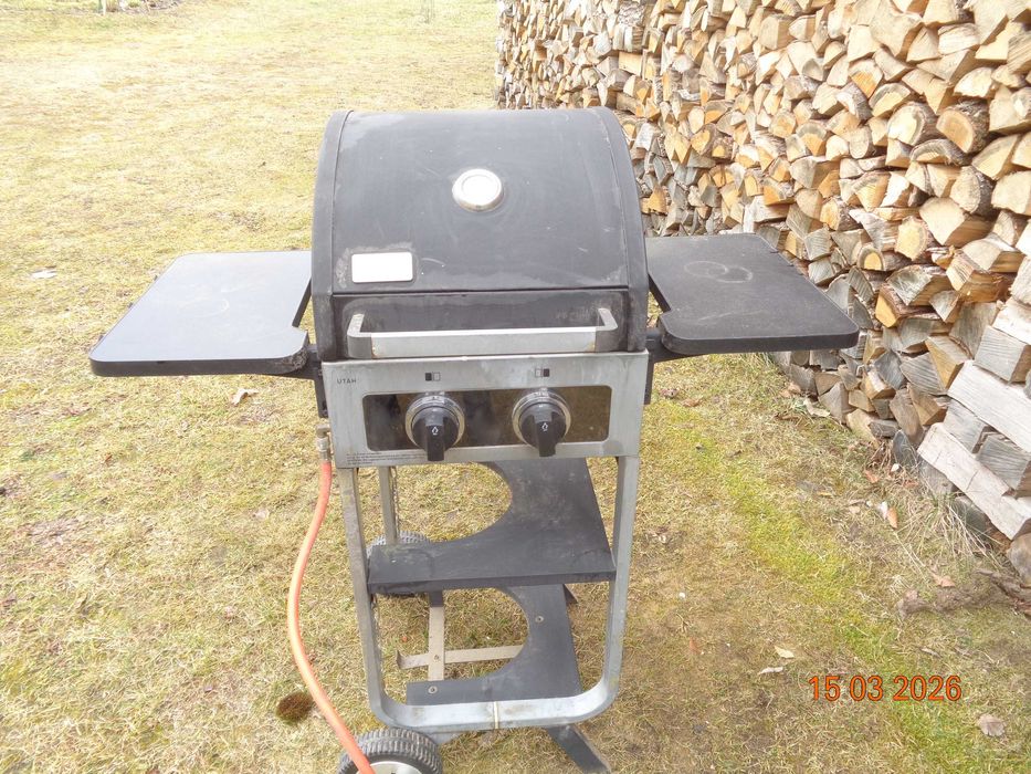 grill gazowy dwupalnikowy