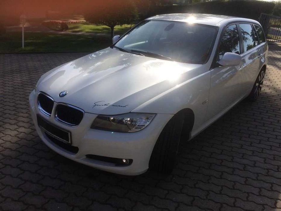 Продам BMW 3 Series 2012 E91 (FL)  •  318i MT (143 к.с.)  •  Base