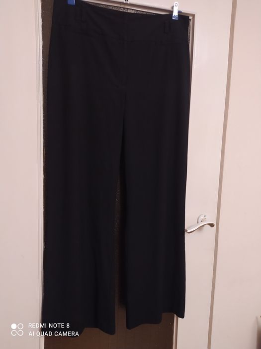Eleganckie, czarne spodnie damskie, rozmiar 46