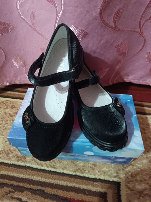 Туфлі на дівчинку до школи перламутрові туфельки з супінатором