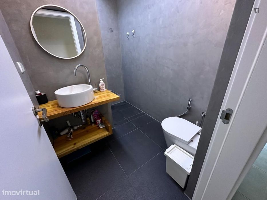 Apartamento com 1 quartos - localizado em Campolide Lisbon