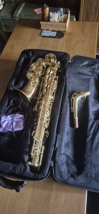 Саксофон альт Mendini by Cecilio + кейс