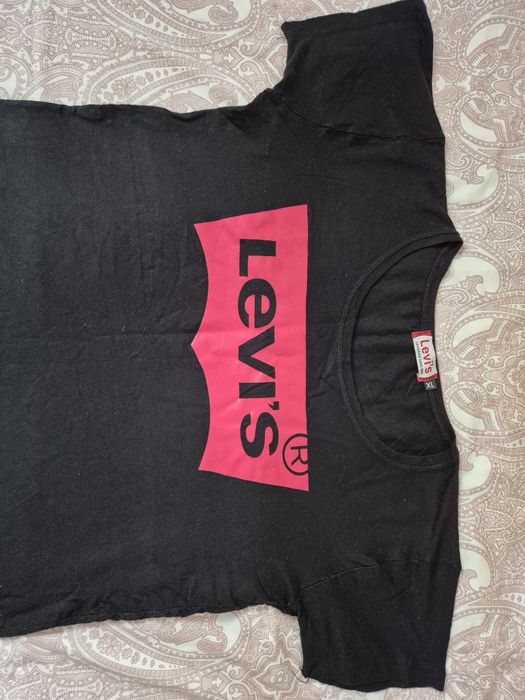 Czarna koszulka bluzka t-shirt Levis