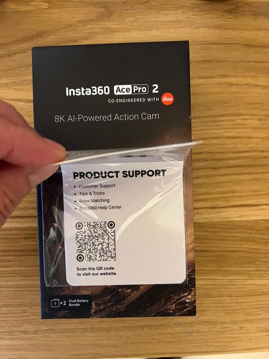 Insta360 Ace Pro 2 + аксесуари на фото