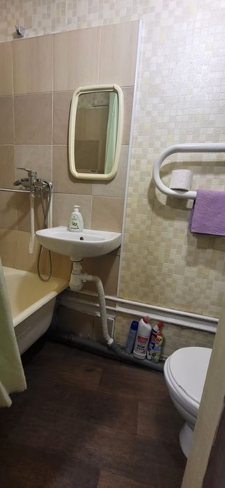 1 к пр-кт Воздушных сил выдаю док  сутки 800грн от 15 суток СКИДКИ.