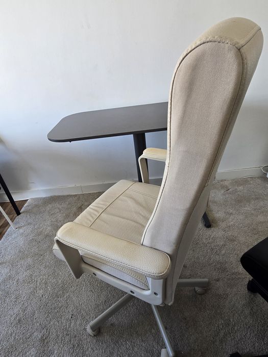 Mesa e cadeira escritório