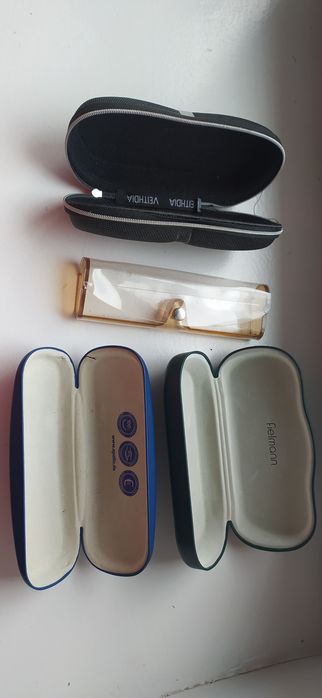 Футляри для окулярів