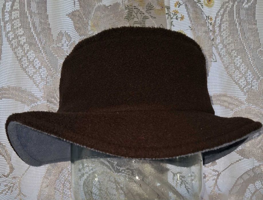 Продам шапки мужские и женские