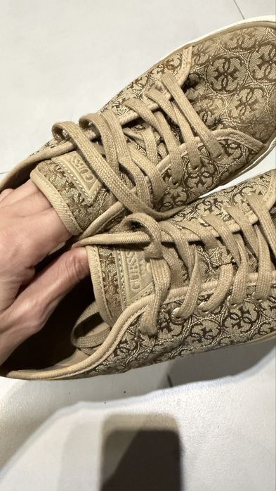 Кеды  кроссовки Guess 25стелька