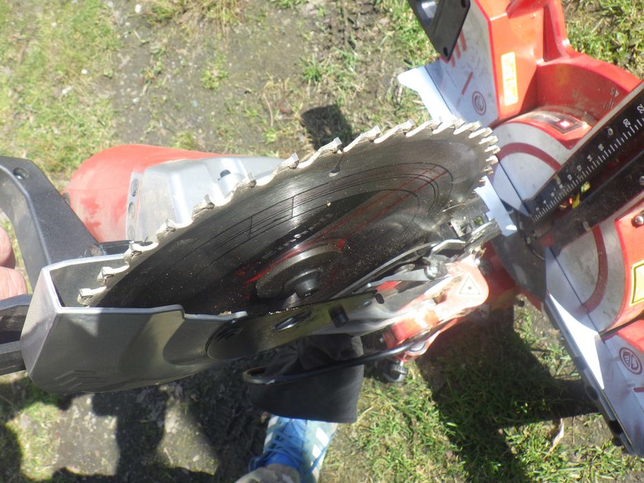 Pilarka Piła ukosowa EINHELL TC-SM 2534/1 Dual Uzyta 1 raz prywatnie jak Nowa