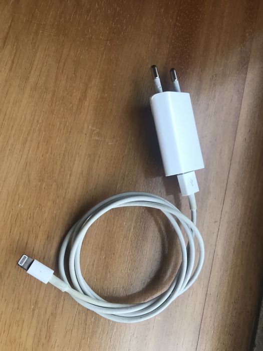 Carregadores e phones aple original (iphone)