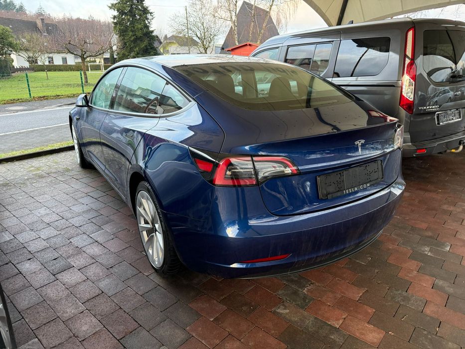 Vendo tesla model 3 283 cv