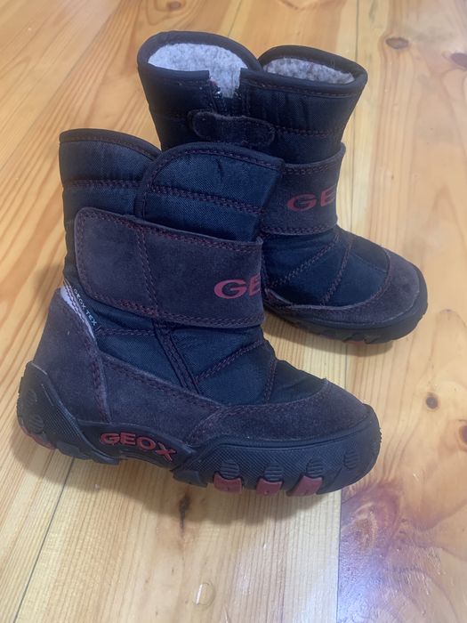 Ботінки Geox.       .
