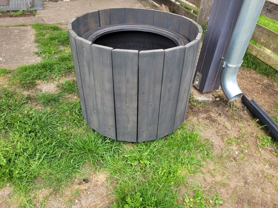 Duże donice ogrodowe