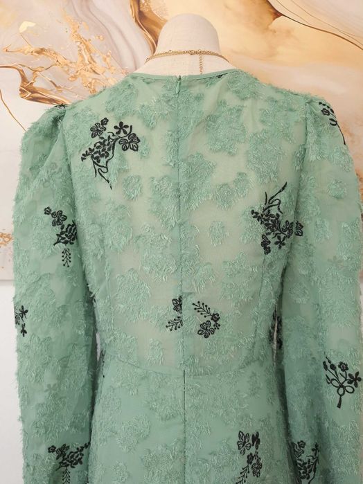 Długa Sukienka Midi Z Długim Bufiastym Rękawem Szałwiowa L