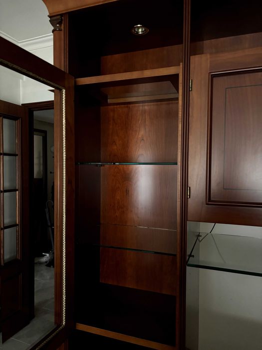 Móvel sala de jantar para TV, c/ mini bar e iluminação