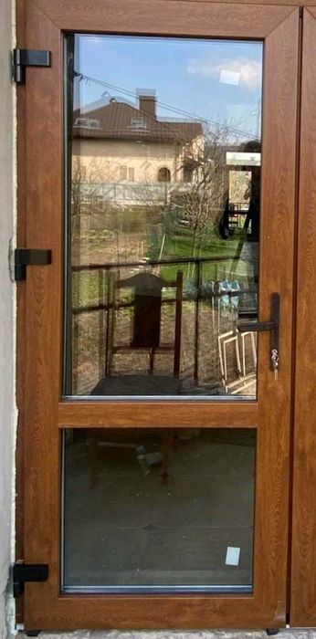 Двері металопластикові 800х2000мм, стеклопакеты, окна, двери Стеко