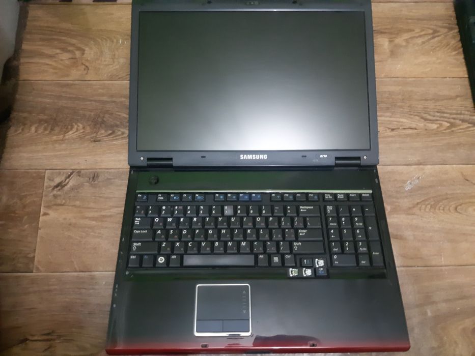 Samsung NP-R710 під віднрвлення (в зборі!)