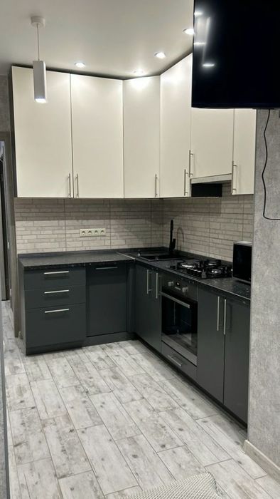 Продаж‼️1к квартири ЖК Софія Клубний Мінімальне оформлення
Площа — 38