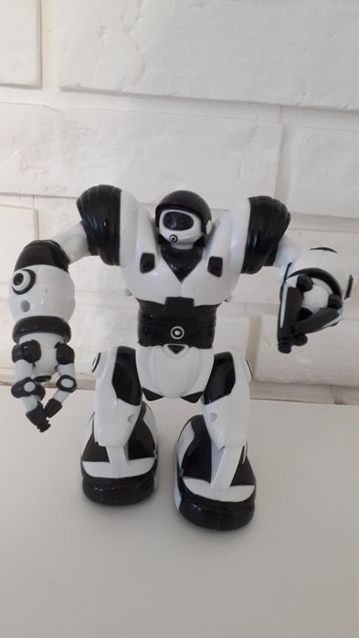 Roboty, transformersy