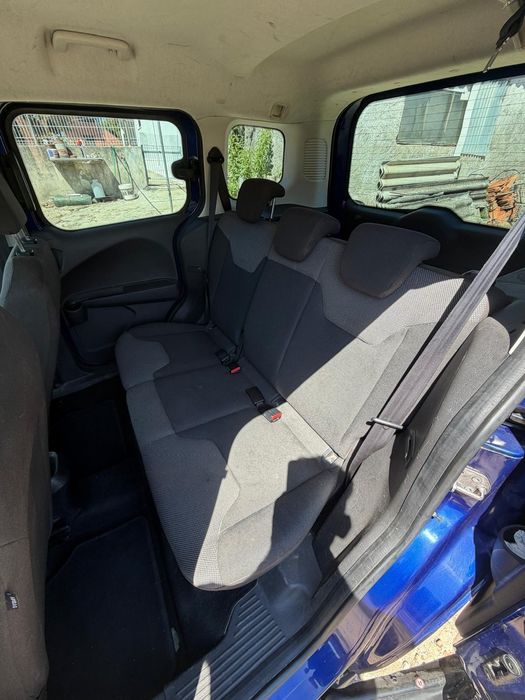 Ford Tourneo Courier 2015 — photo 5