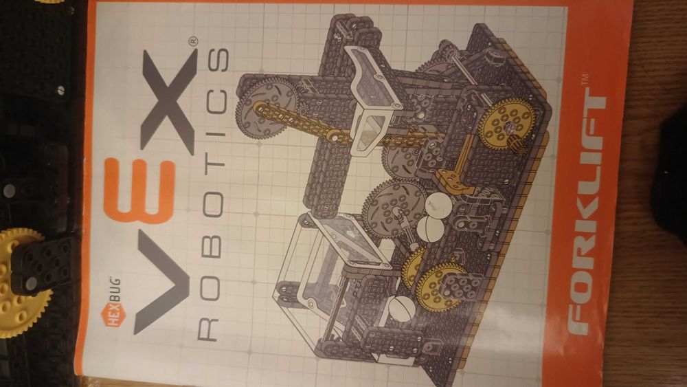 Klocki STEM - maszyna do rzucania kulek