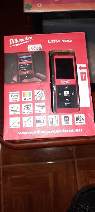 Laser medidores MILWAUKEE  LDM 100 e Boch DLE 70 profissional  DEXTER