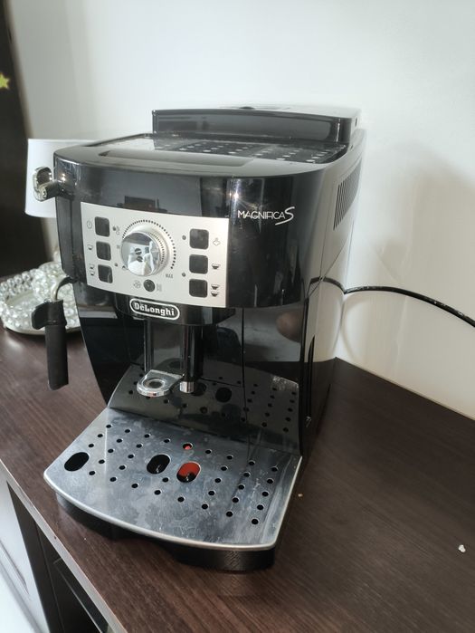Ekspres DeLonghi